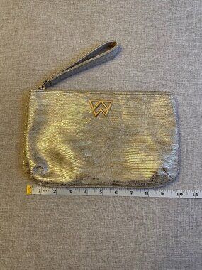 Kelly Wynne Risky Biz Wristlet Clutch in Confetti Pop Champagne